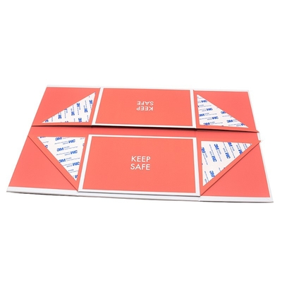 Contenitori di regalo di lusso di Papercard di rosa messi per il compleanno di graduazioni di nozze